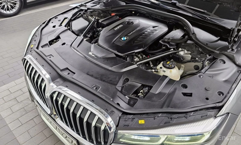 BMW 740, снимка 6 - Автомобили и джипове - 52893275