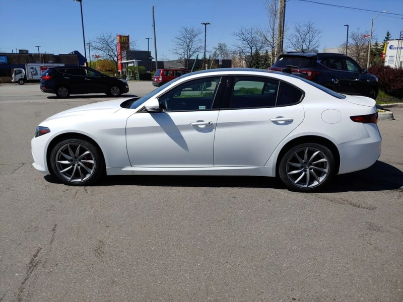 Alfa Romeo Giulia * SPRINT * CARFAX * ЦЕНА ДО БГ, снимка 5 - Автомобили и джипове - 53108267