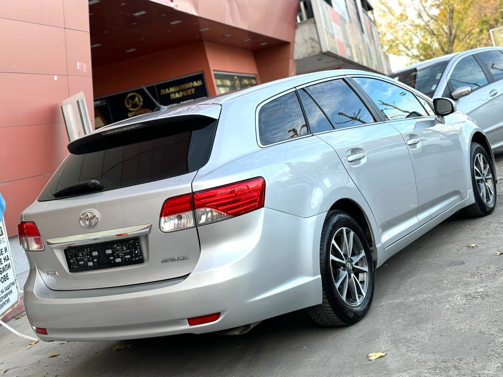 Toyota Avensis 2.0 FACE - изображение 2