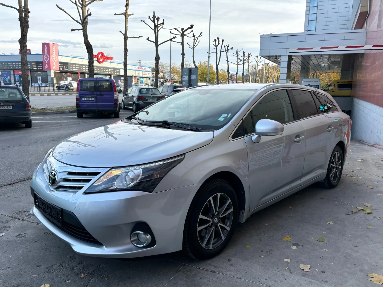 Toyota Avensis 2.0 FACE - изображение 8