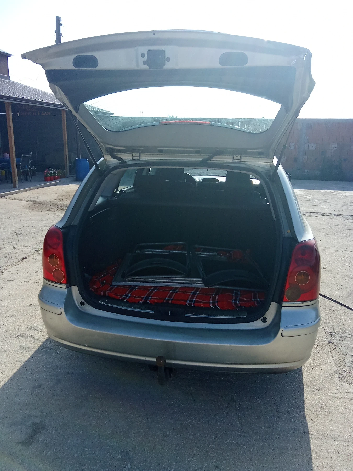 Toyota Avensis Тойота Авенсис 2000 - изображение 5