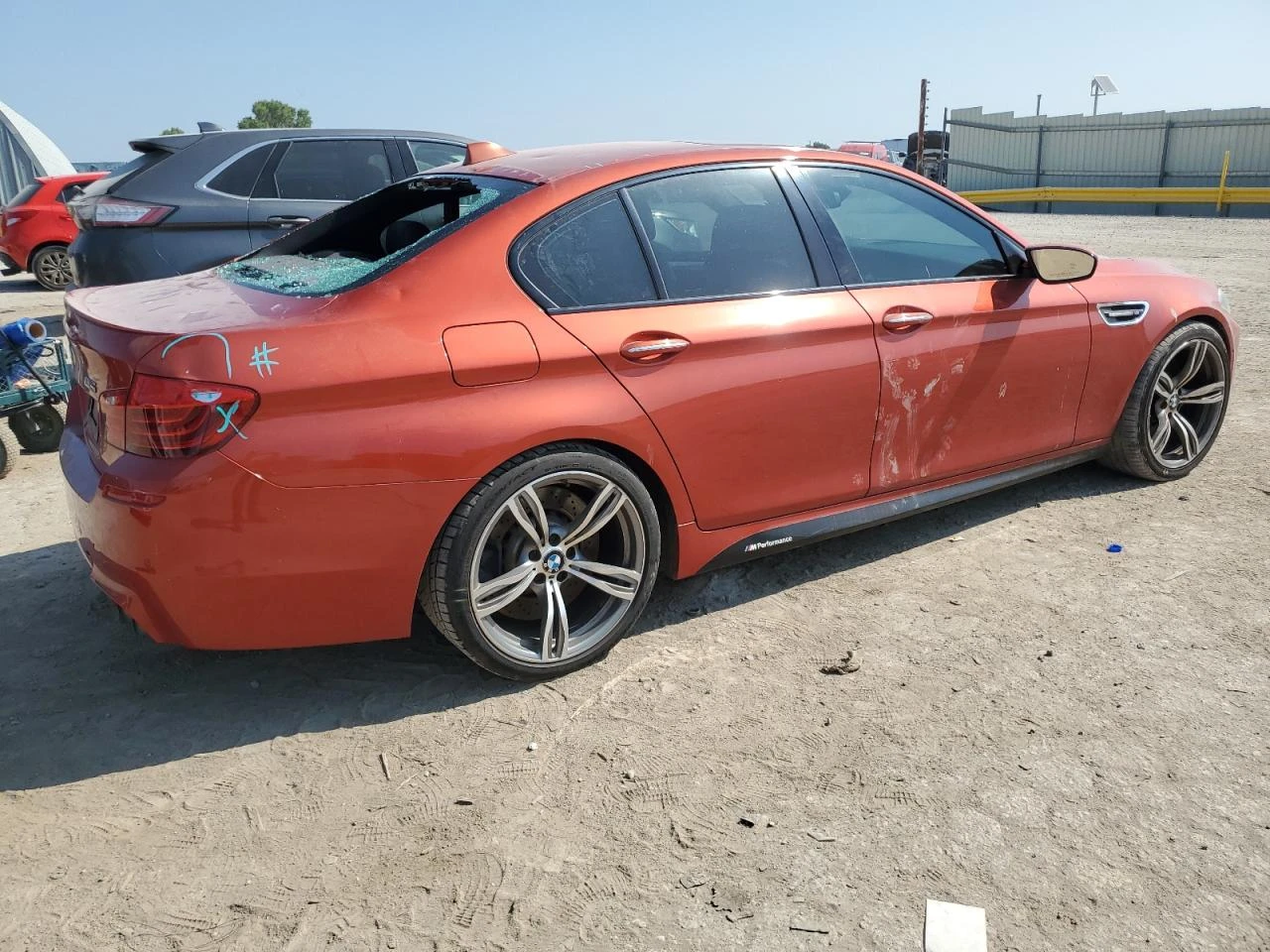 BMW M5 AUTOMATIC * * CARFAX * * АВТО КРЕДИТ * *  - изображение 4