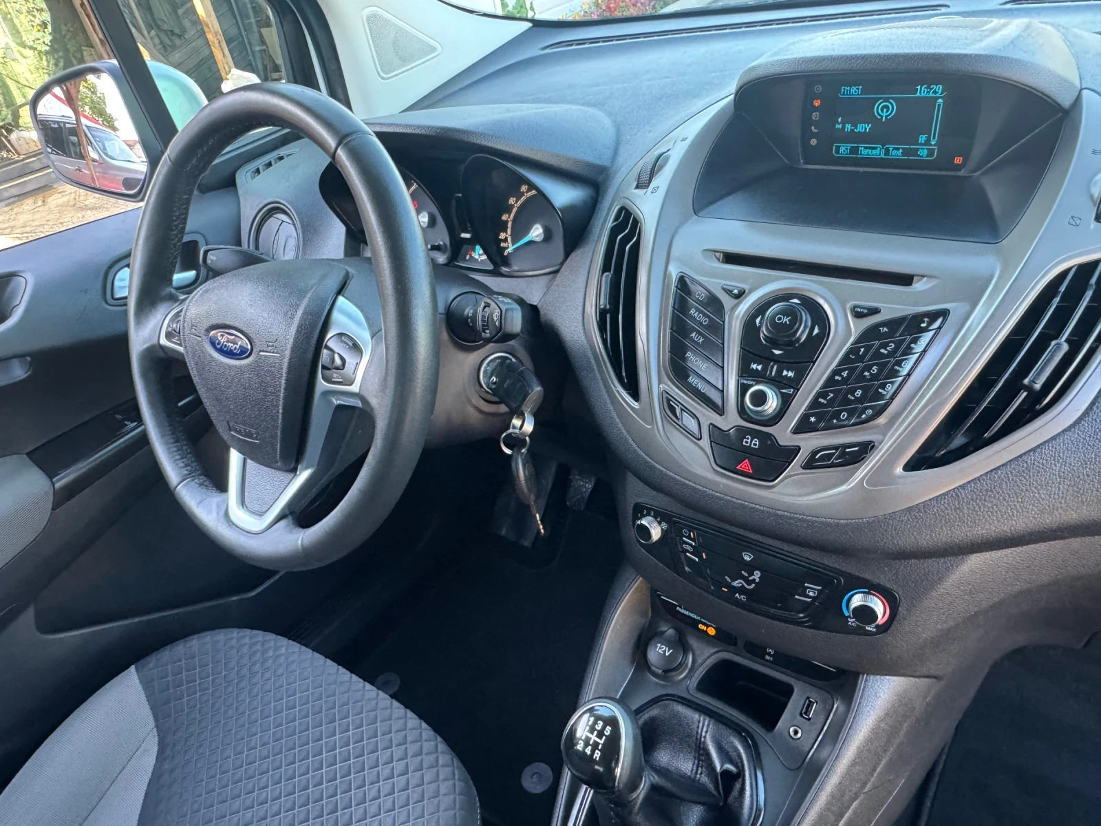 Ford Tourneo Connect 138000km - изображение 10