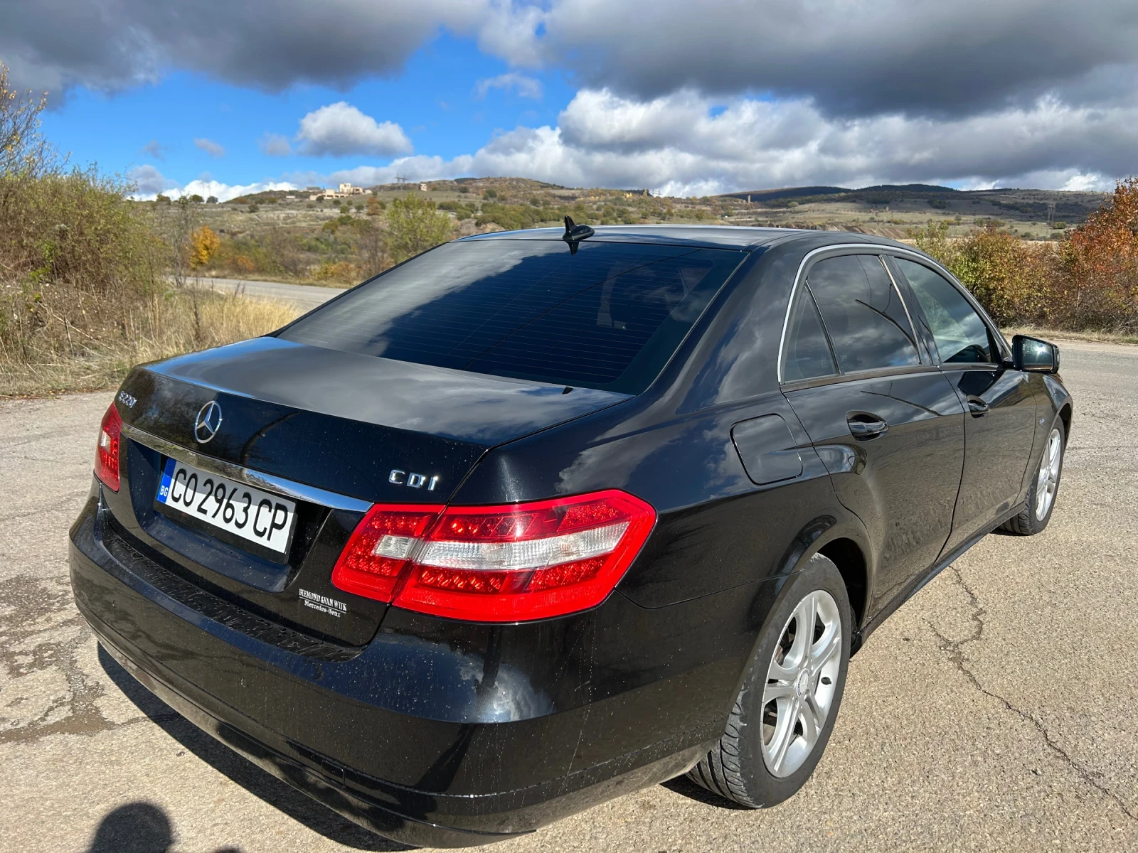 Mercedes-Benz E 220  - изображение 3