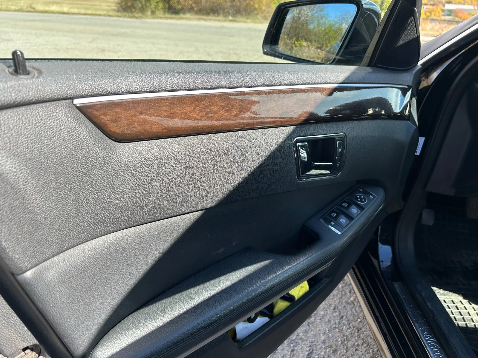 Mercedes-Benz E 220  - изображение 6