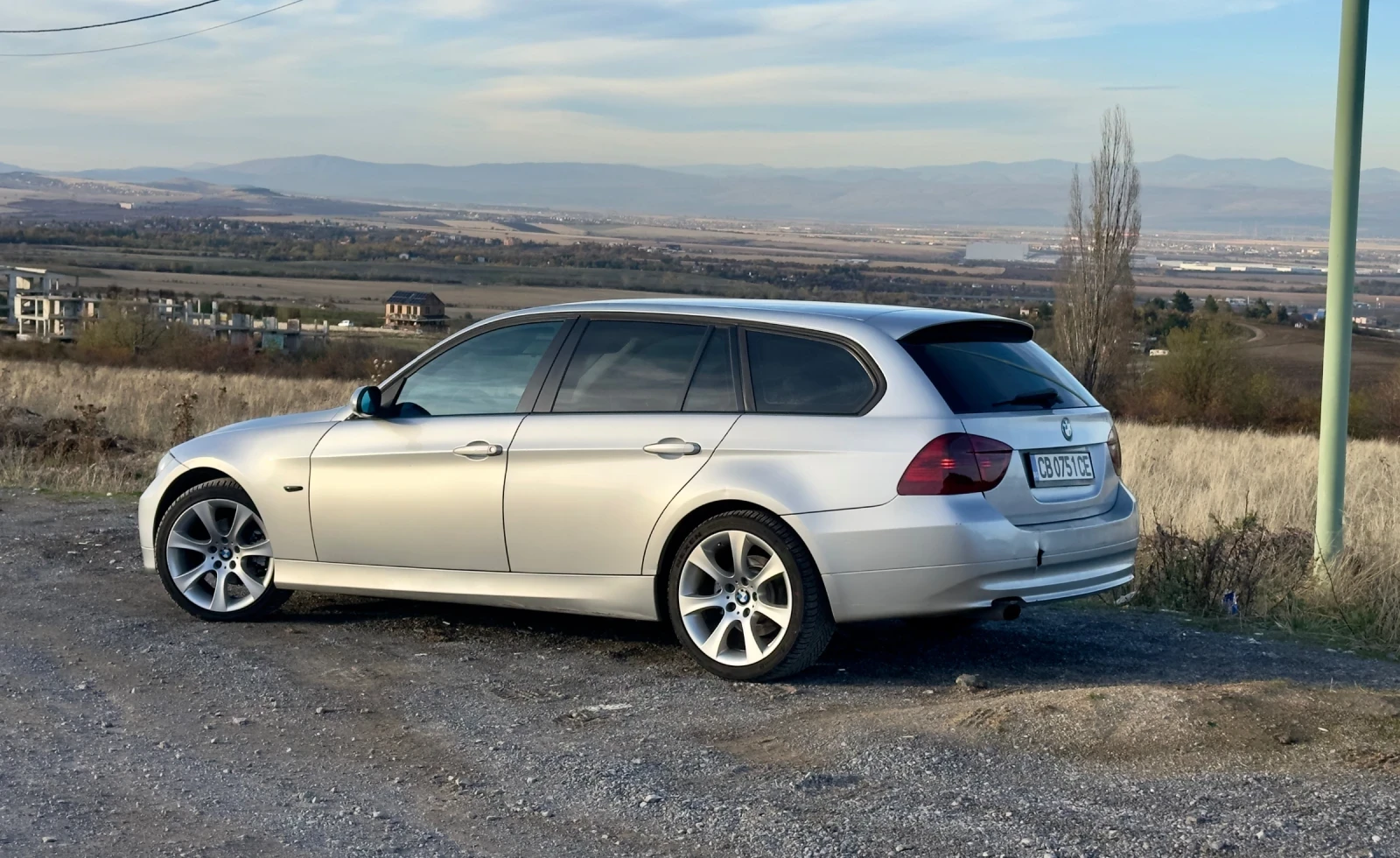 BMW 320  - изображение 2