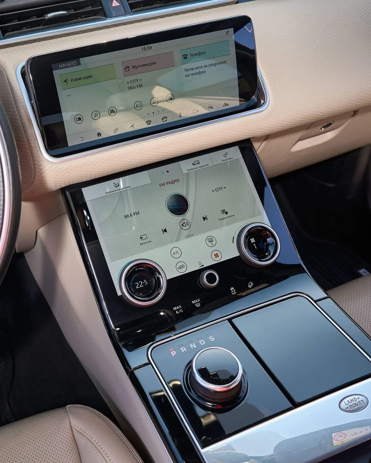 Land Rover Range Rover Velar R-DYNAMIC TOP - Бартер/ Лизинг , снимка 11 - Автомобили и джипове - 53125708