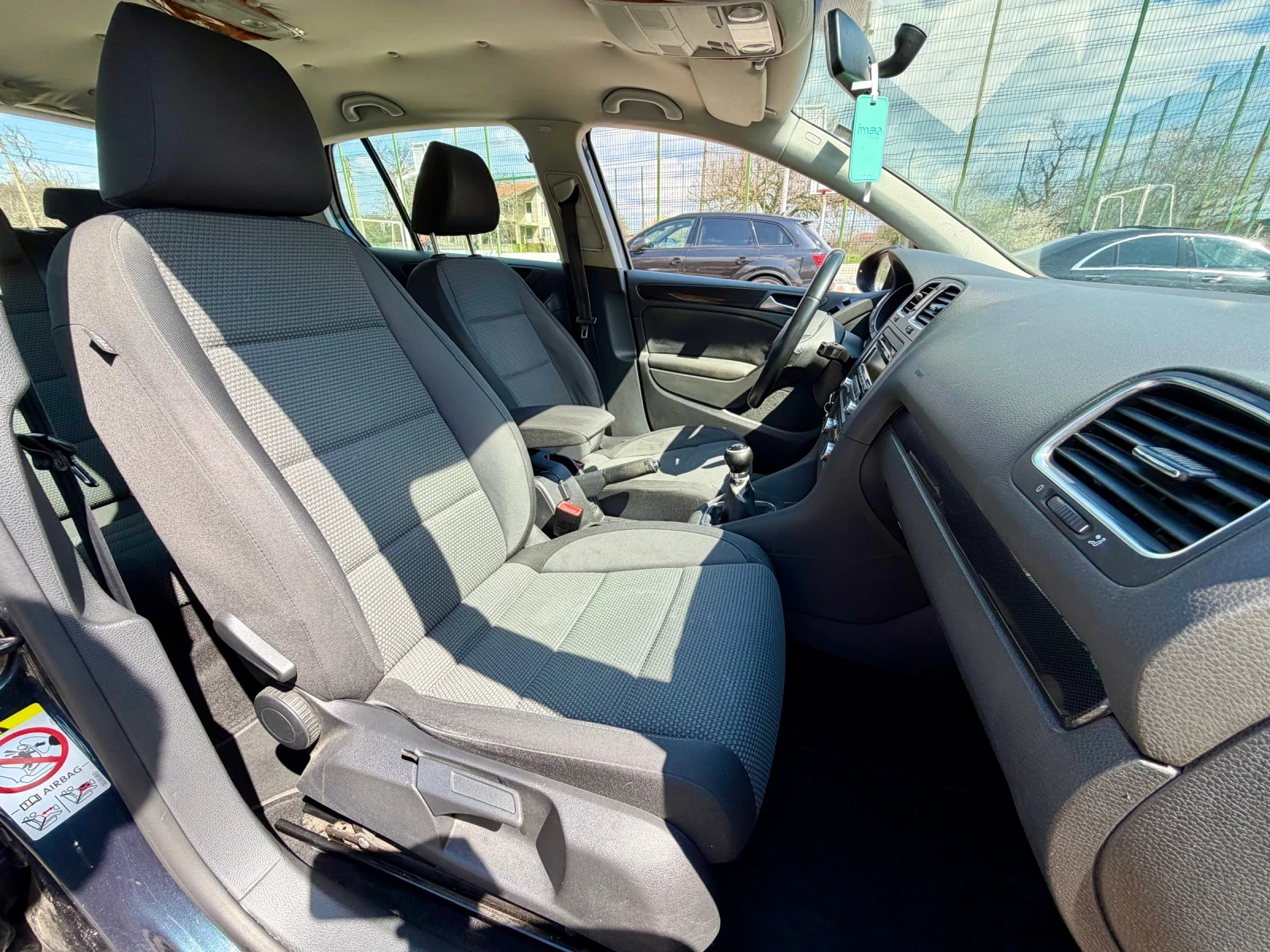 VW Golf ГЕРМАНИЯ ТОП ТОП ТОП, снимка 11 - Автомобили и джипове - 53125708