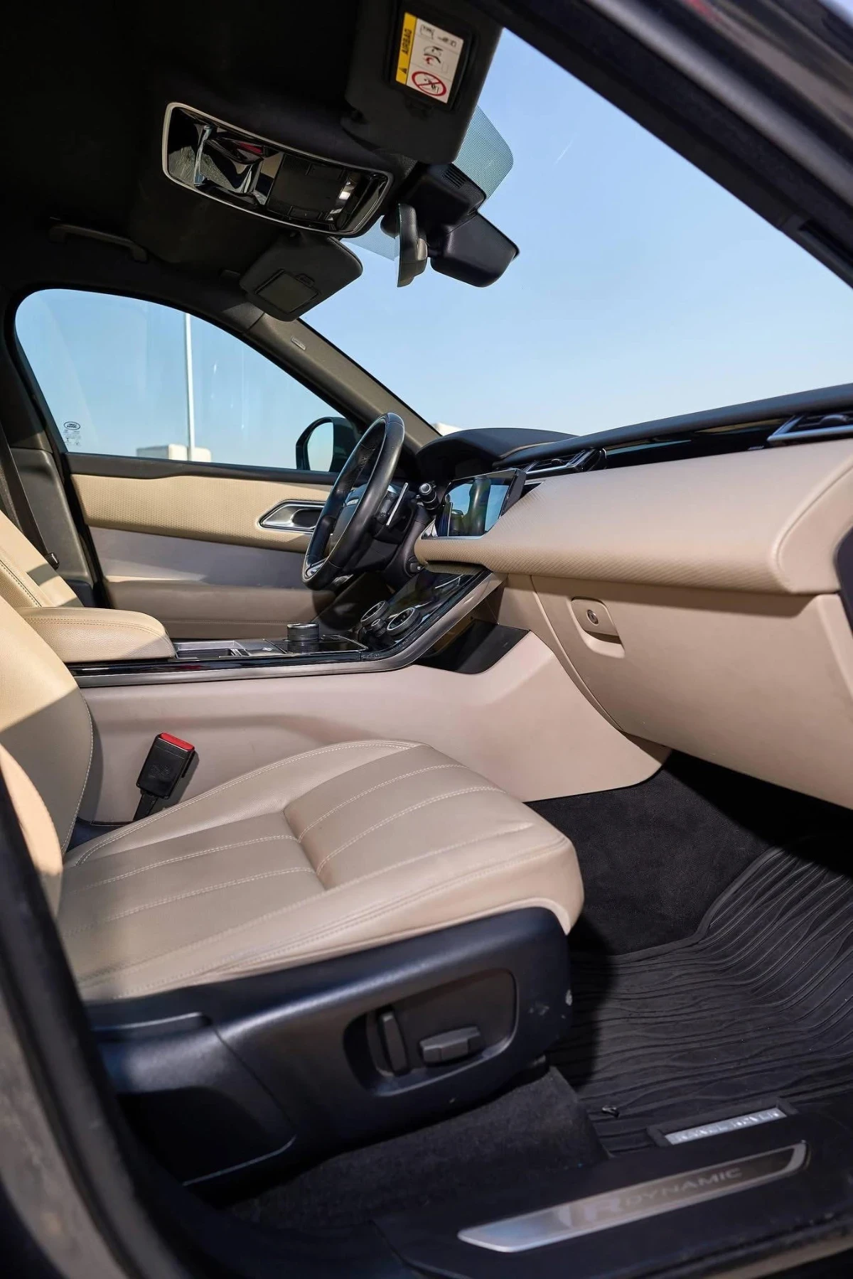 Land Rover Range Rover Velar R-DYNAMIC TOP - Бартер/ Лизинг , снимка 9 - Автомобили и джипове - 53125708