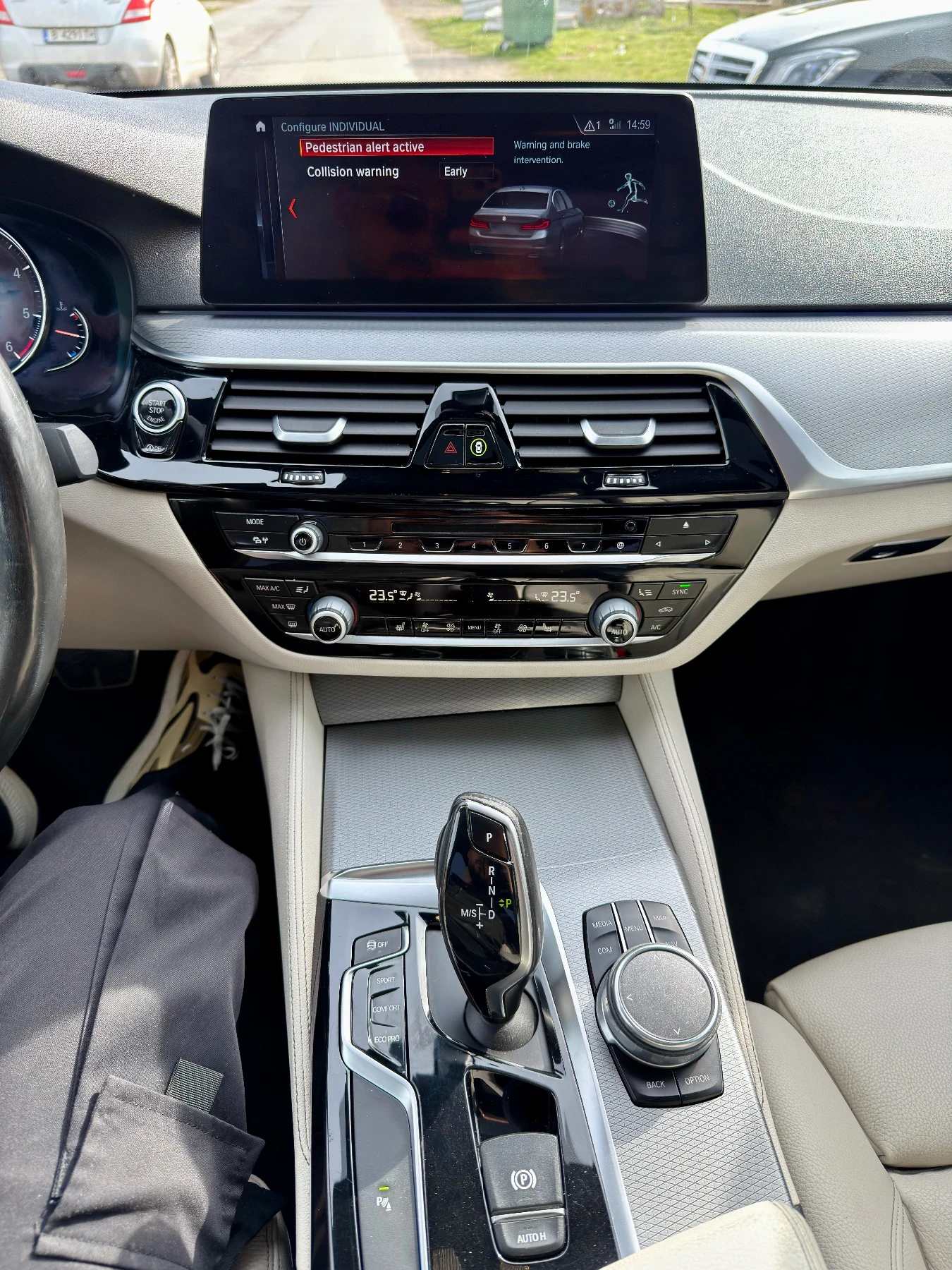 BMW 520 M-sport Shadow Line TOP - Бартер/ Лизинг , снимка 15 - Автомобили и джипове - 53125708