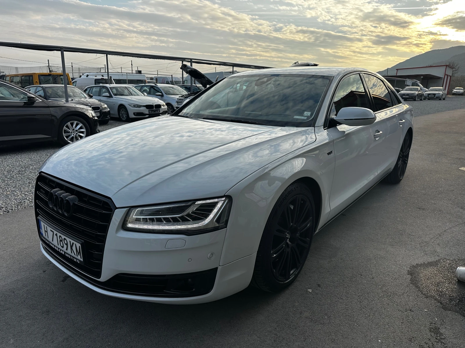 Audi A8 4.2TDI 385к.с 3xTV* Matrix* Full - изображение 4
