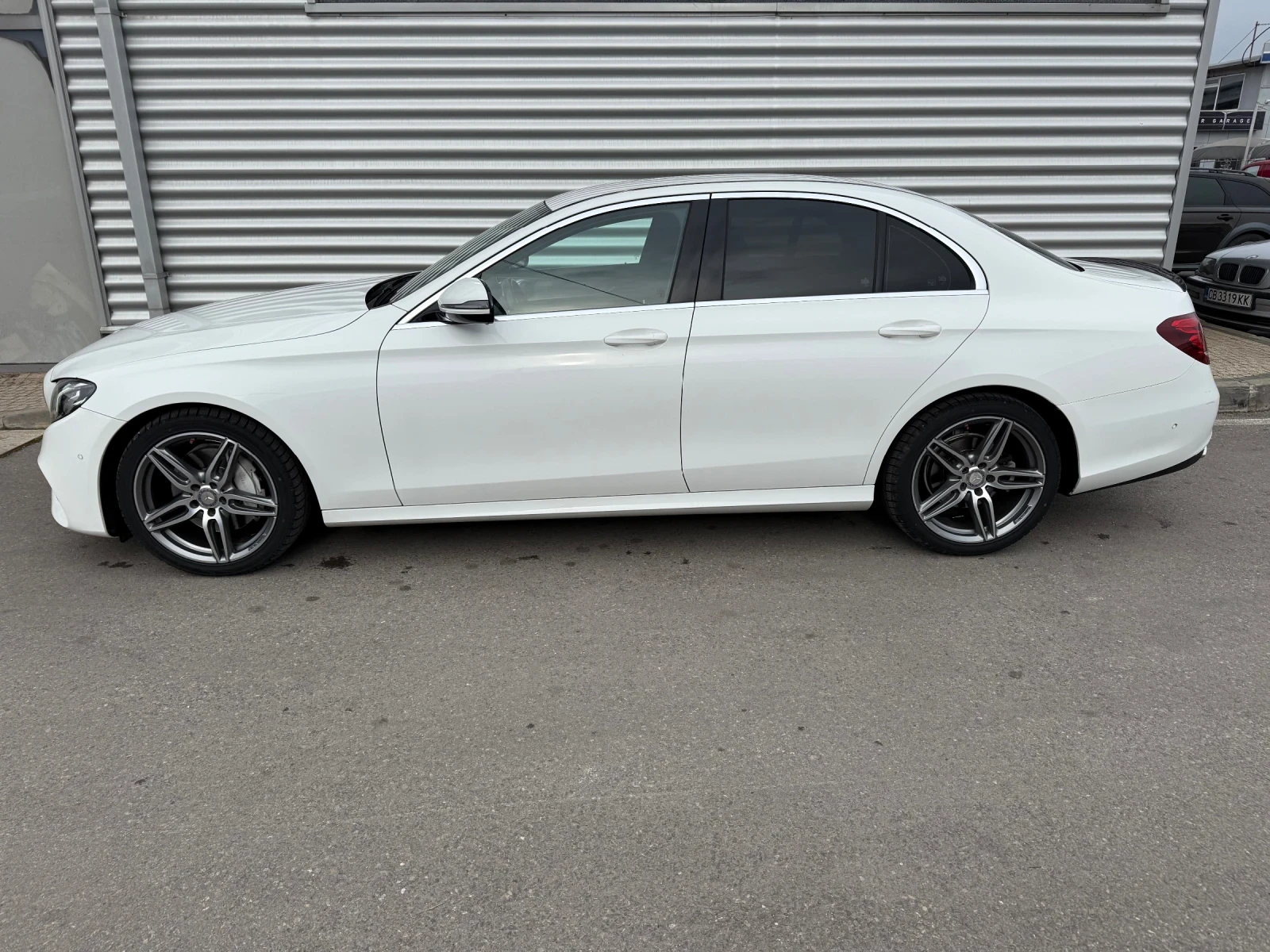 Mercedes-Benz E 220 AMG Optic+ 9Gtronic+ BlueTec+ Head Up+ Navi+ Подгр - изображение 2