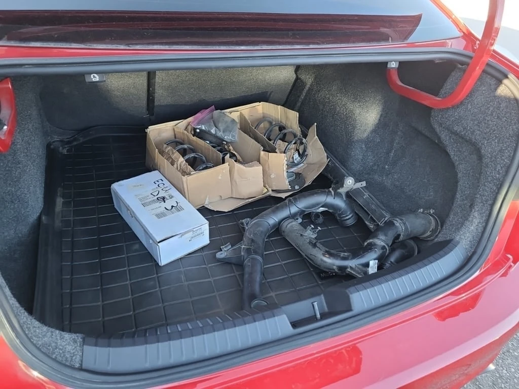 VW Jetta GLI  CARFAX | Mobile.bg � ����������� 9