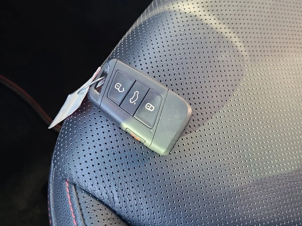 VW Jetta GLI  CARFAX | Mobile.bg � ����������� 11