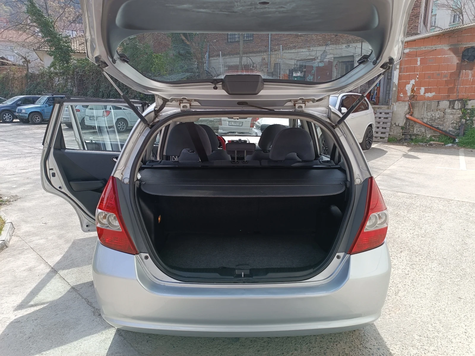 Honda Jazz 1, 4 i dsi, снимка 11 - Автомобили и джипове - 53915468