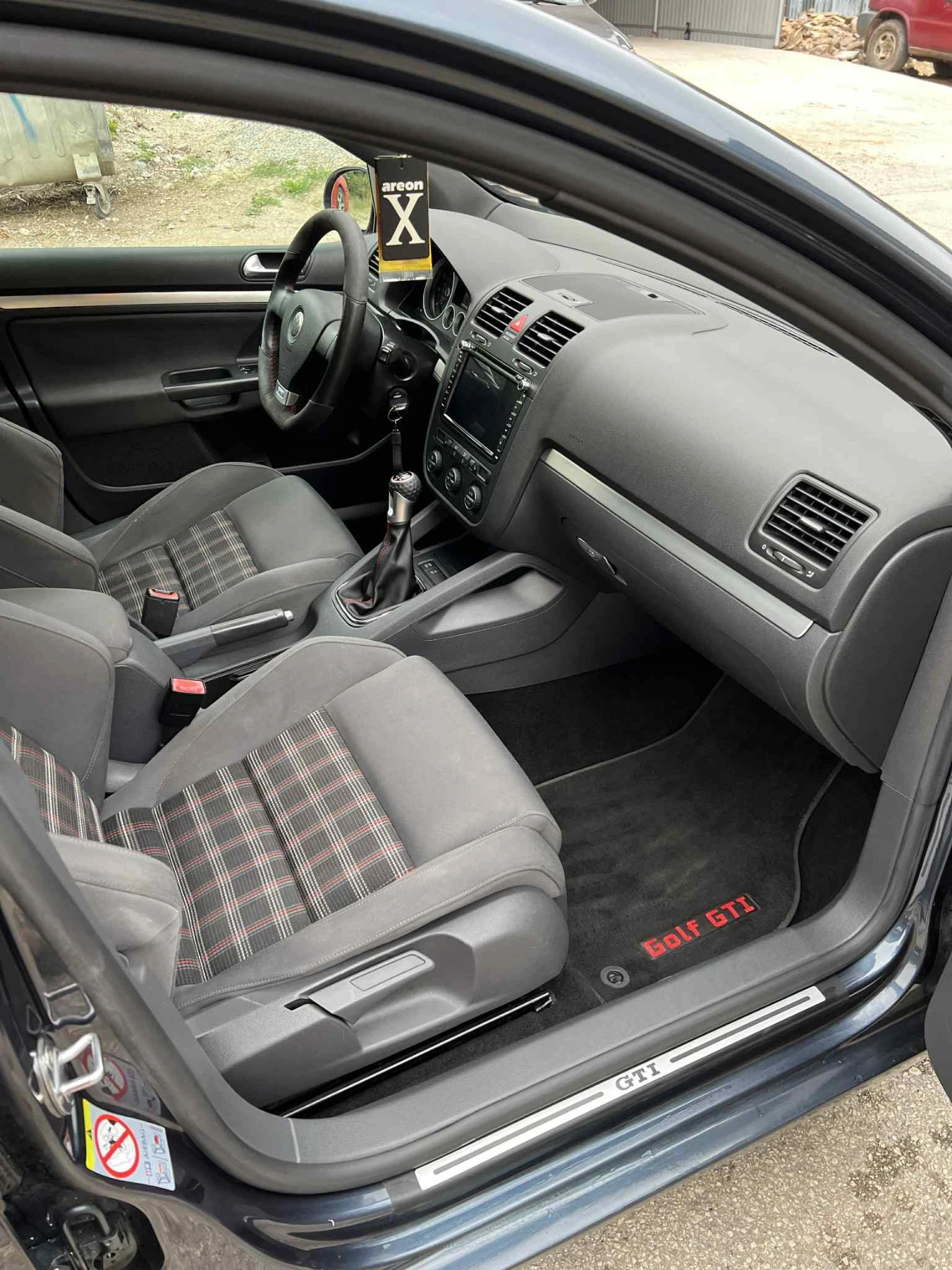 VW Golf, снимка 5 - Автомобили и джипове - 53923393