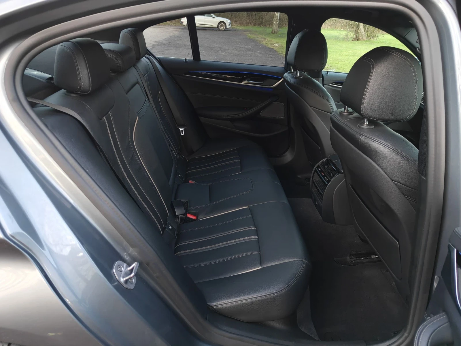 BMW 540 M-SPORT XDRIVE Automatic , снимка 10 - Автомобили и джипове - 54217971