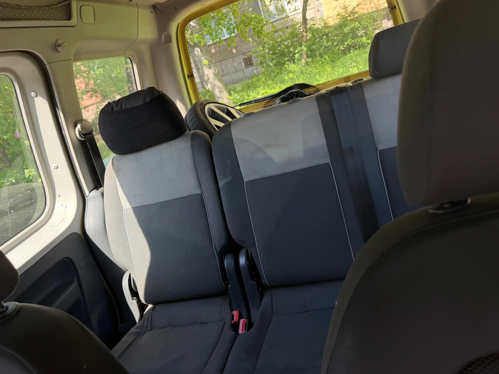 VW Caddy 2.0 Бензин/Метан 109к.с, снимка 9 - Автомобили и джипове - 54610169