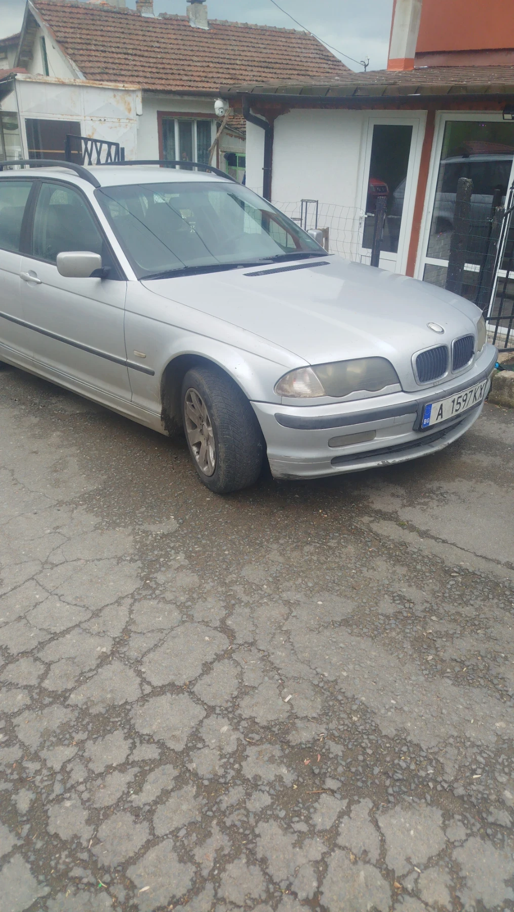 BMW 320