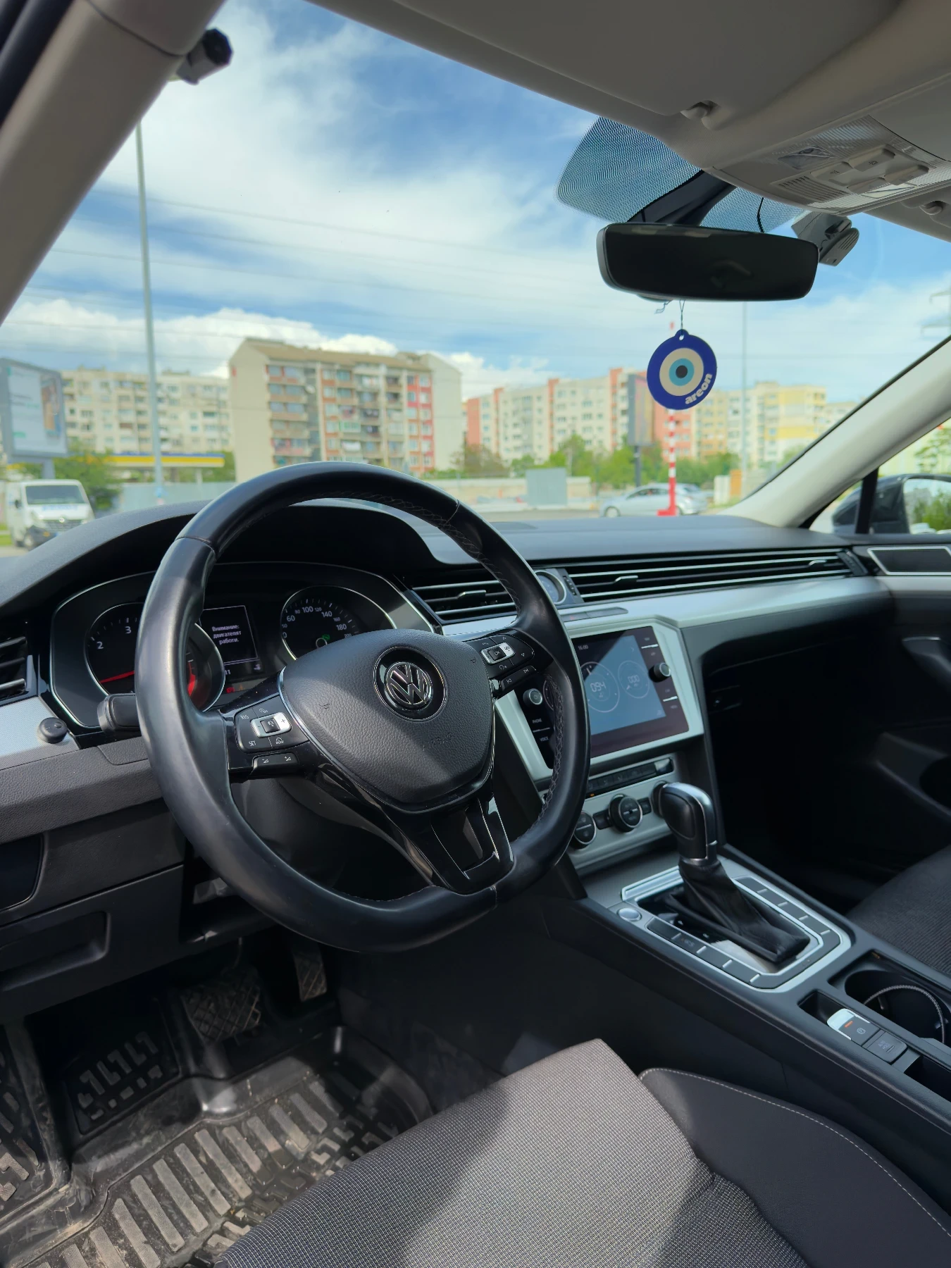 VW Passat 2.0 TDI DSG UNIKAT, снимка 5 - Автомобили и джипове - 54514875