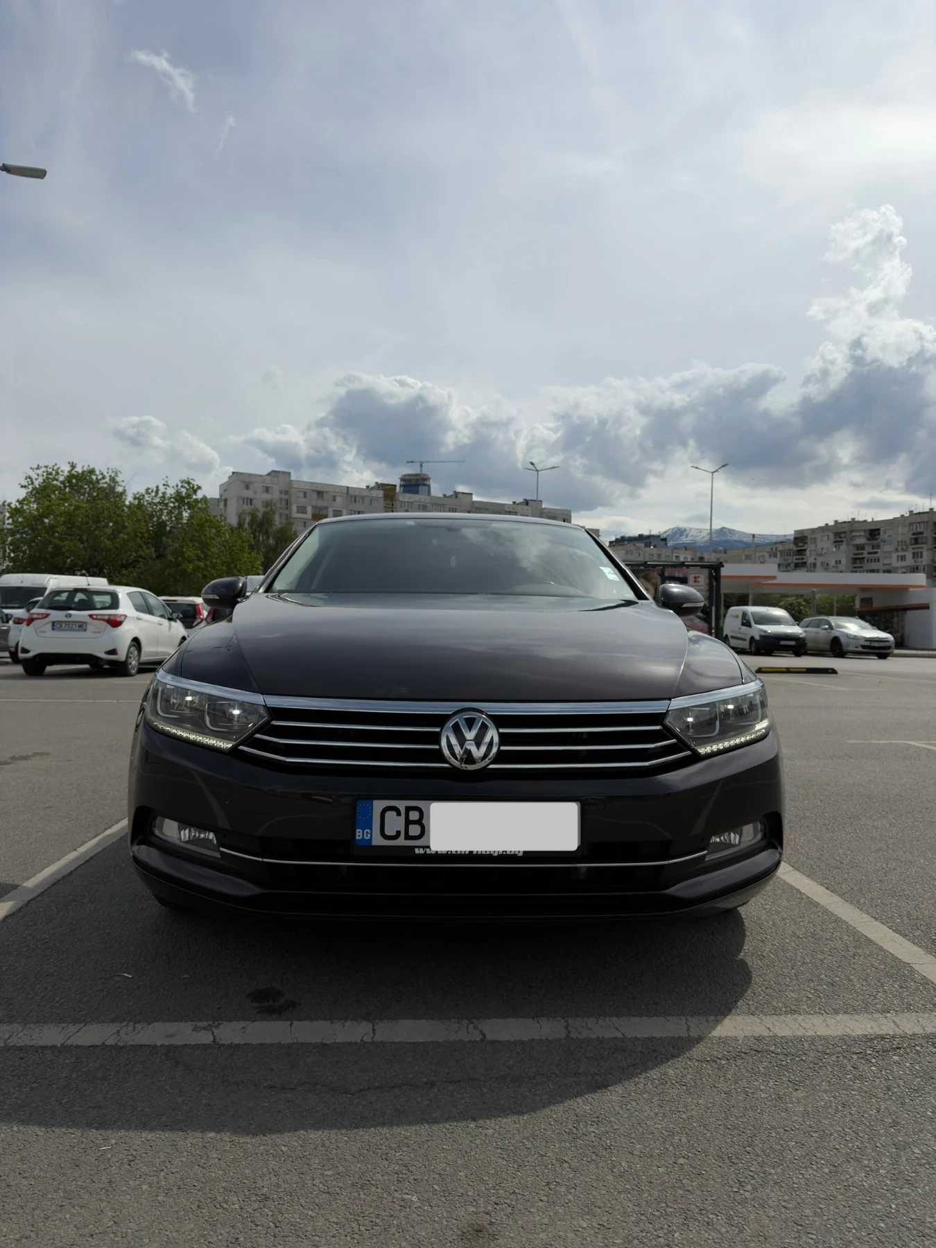 VW Passat 2.0 TDI DSG UNIKAT, снимка 4 - Автомобили и джипове - 54514875