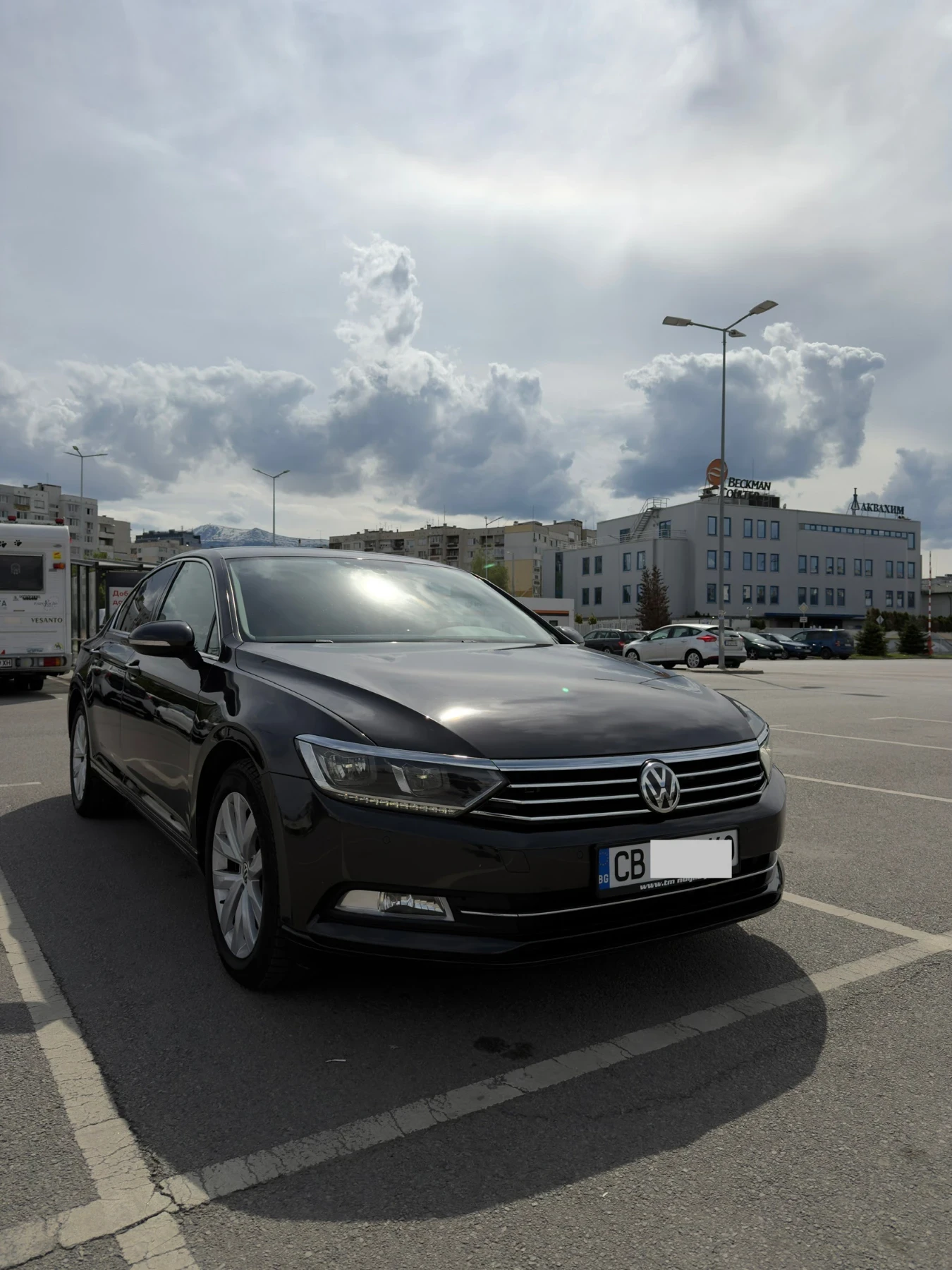 VW Passat 2.0 TDI DSG UNIKAT, снимка 3 - Автомобили и джипове - 54514875