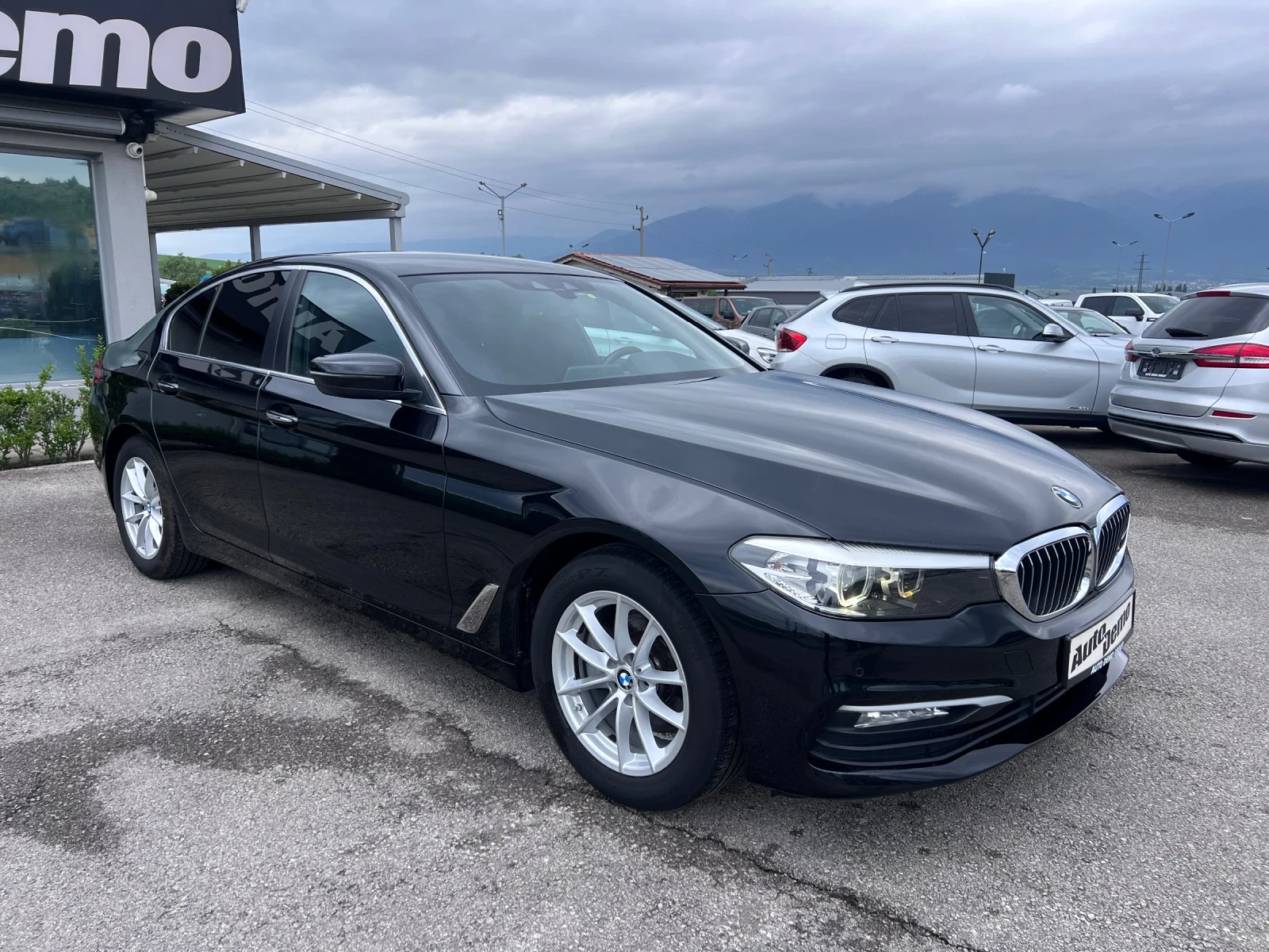 BMW 520 d* X-Drive* , снимка 3 - Автомобили и джипове - 54686014
