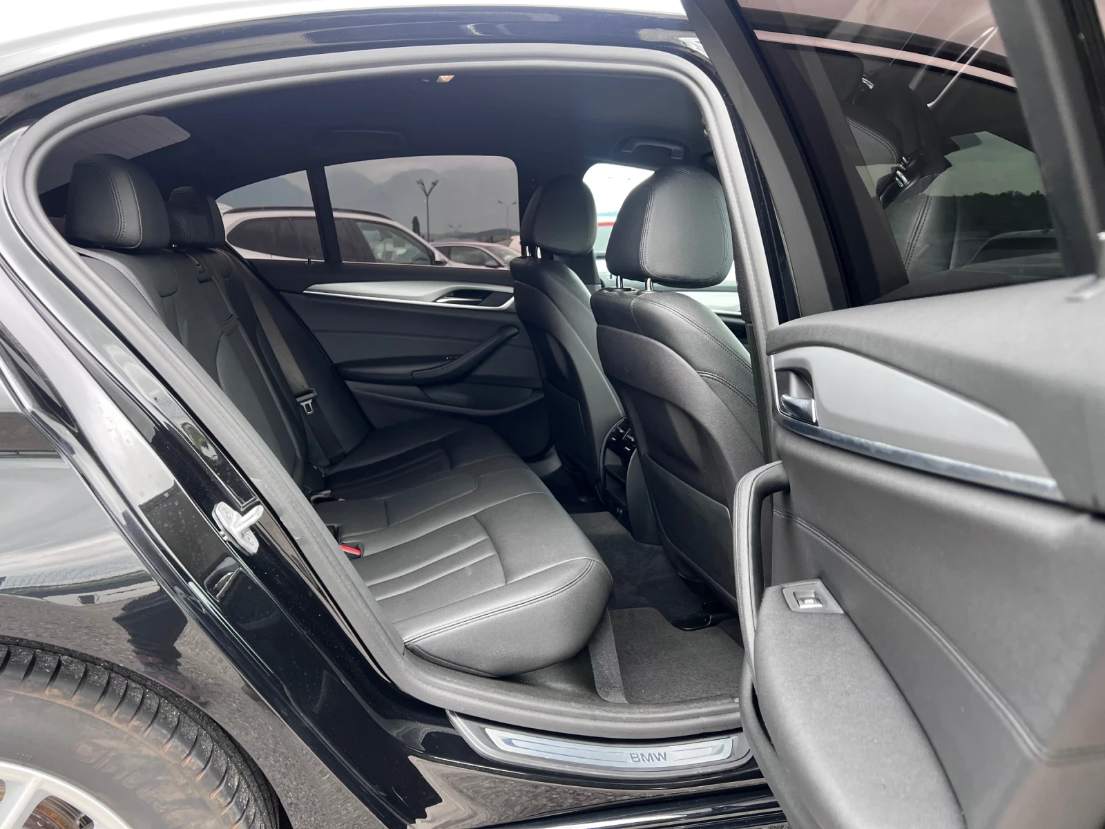 BMW 520 d* X-Drive* , снимка 14 - Автомобили и джипове - 54686014