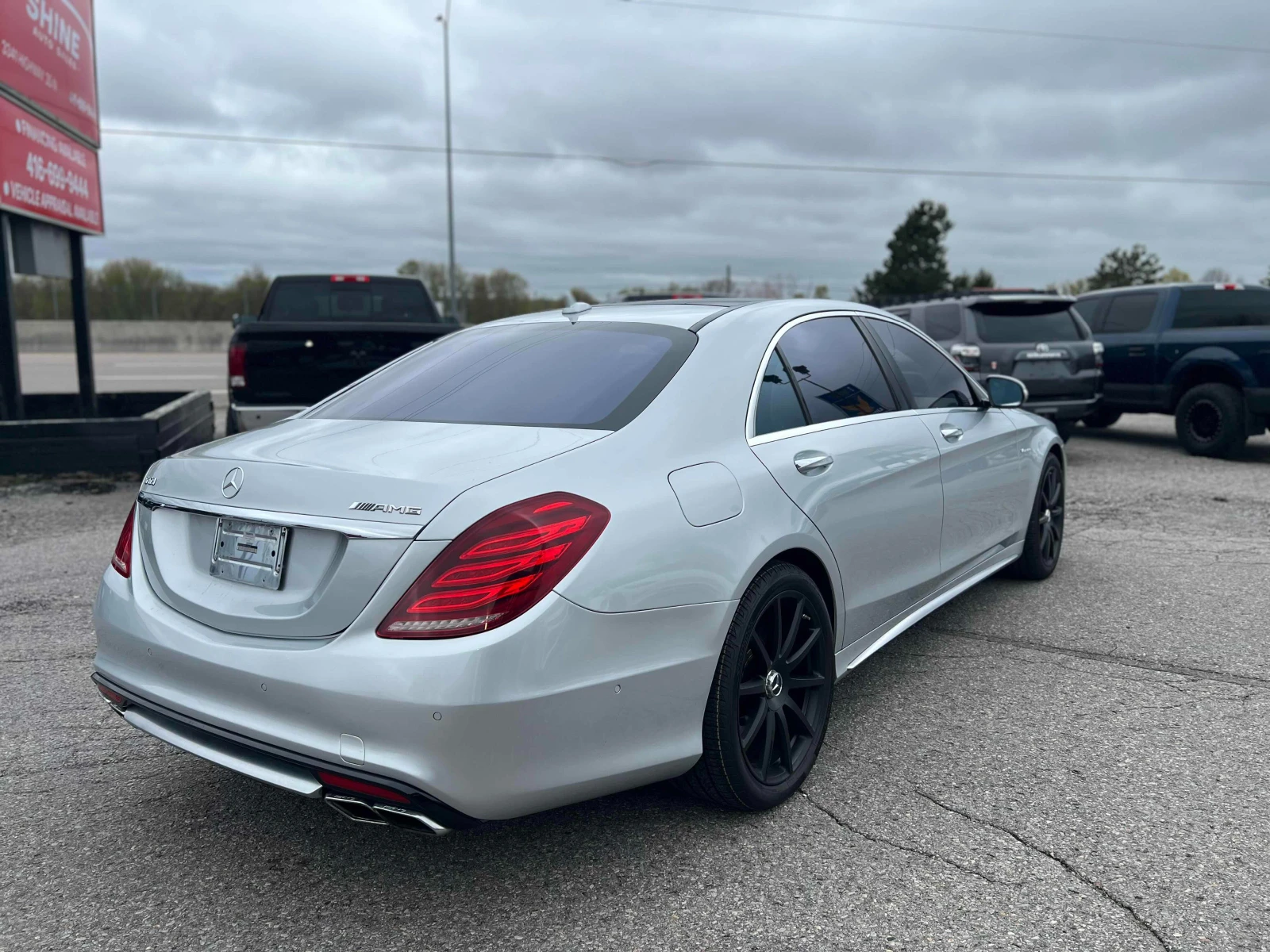Mercedes-Benz S 63 AMG FULL екстри / Официален дилър / Чист CARFAX /, снимка 5 - Автомобили и джипове - 54880892
