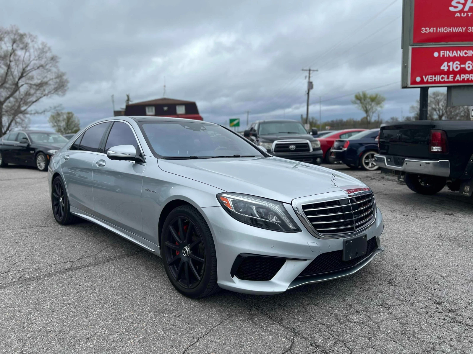 Mercedes-Benz S 63 AMG FULL екстри / Официален дилър / Чист CARFAX /