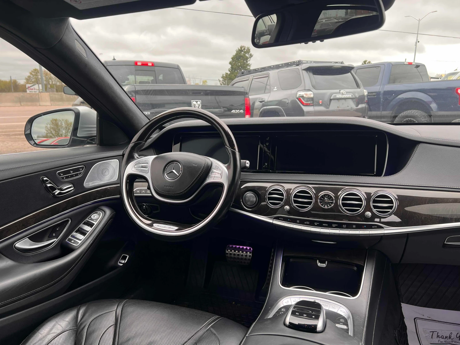 Mercedes-Benz S 63 AMG FULL екстри / Официален дилър / Чист CARFAX /, снимка 9 - Автомобили и джипове - 54880892