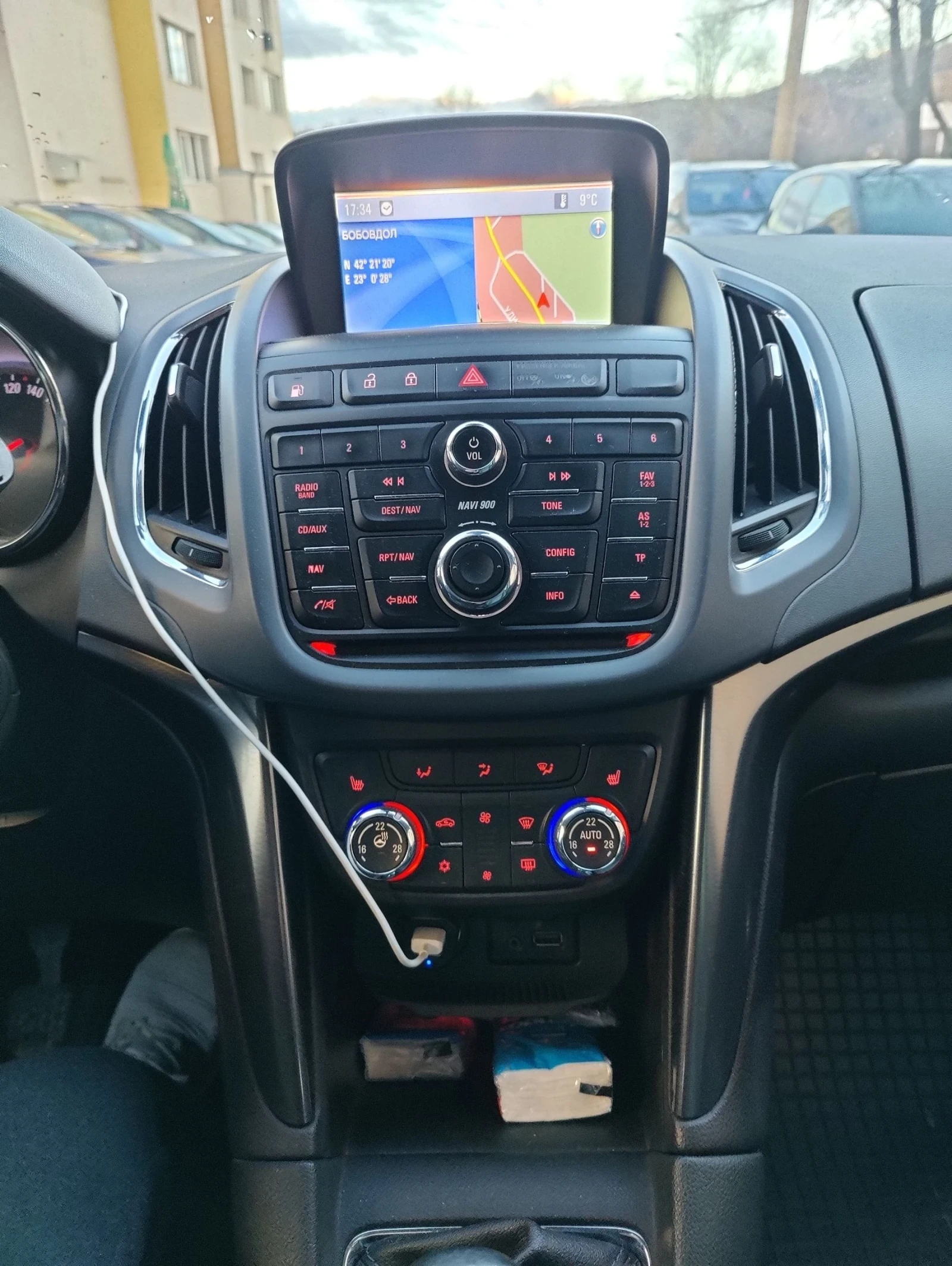 Opel Zafira Tourier, снимка 6 - Автомобили и джипове - 55077582