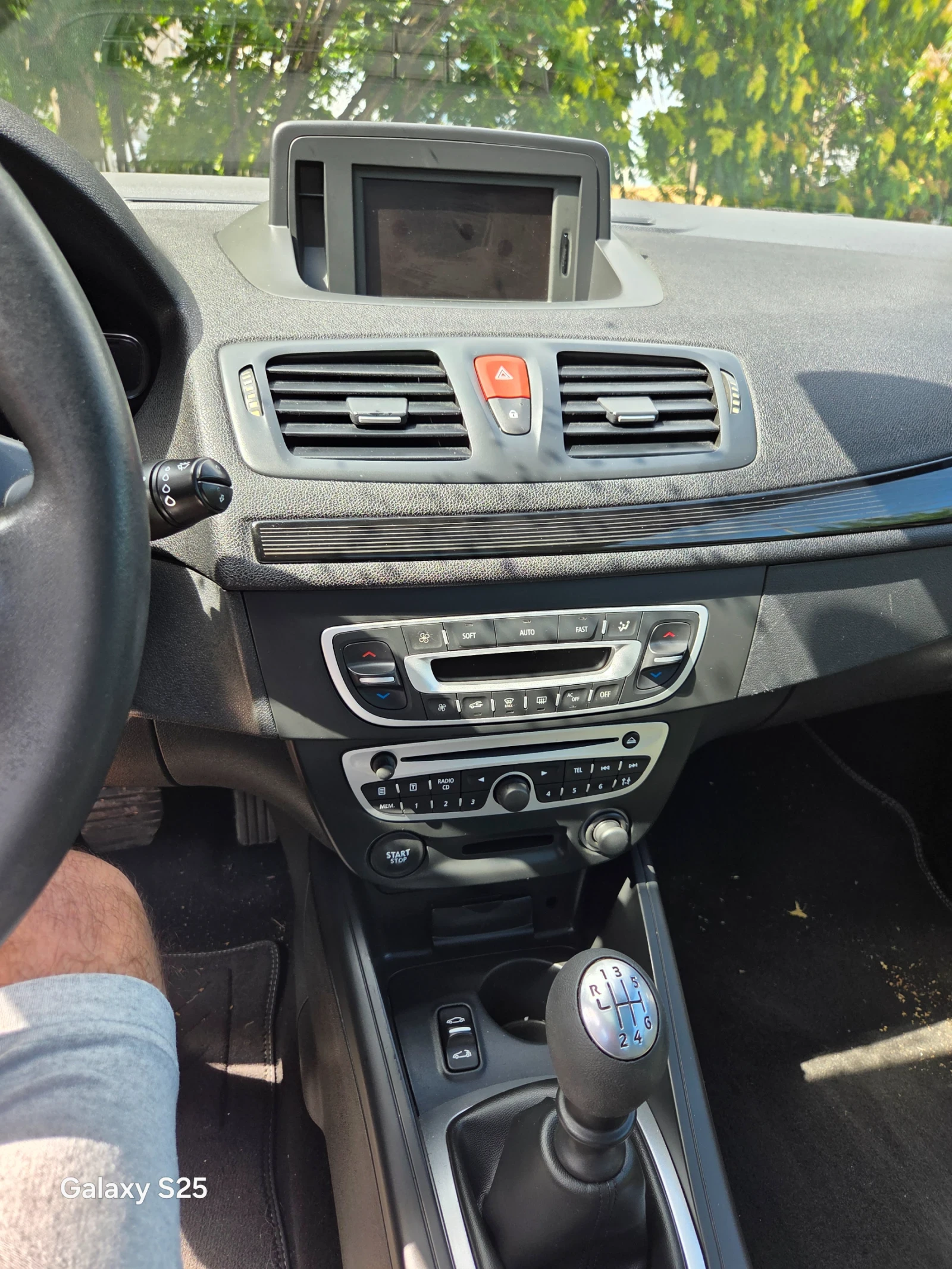 Renault Megane Кабрио, снимка 5 - Автомобили и джипове - 55264387