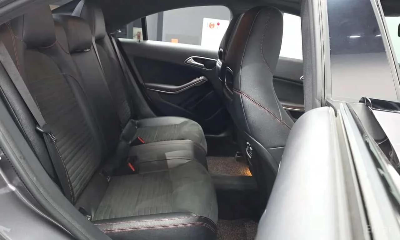 Mercedes-Benz CLA 250  4MATIC AMG Line/ПОДГРЕВ/ПАМЕТ/АМБИЕНТ, снимка 12 - Автомобили и джипове - 56166001