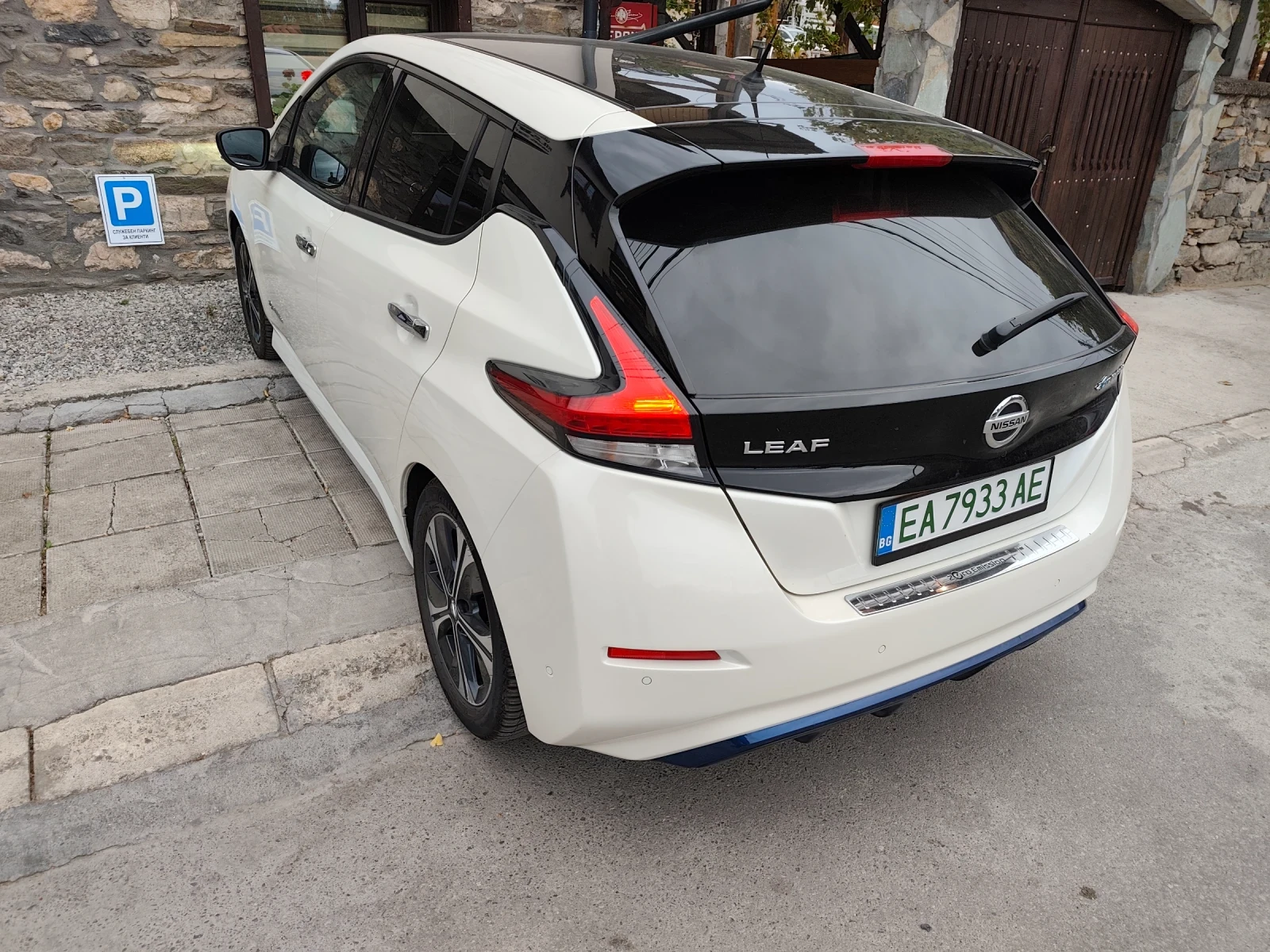Nissan Leaf  TEKNA  ТЕРМОПОМПА 52 000км., снимка 7 - Автомобили и джипове - 56273993