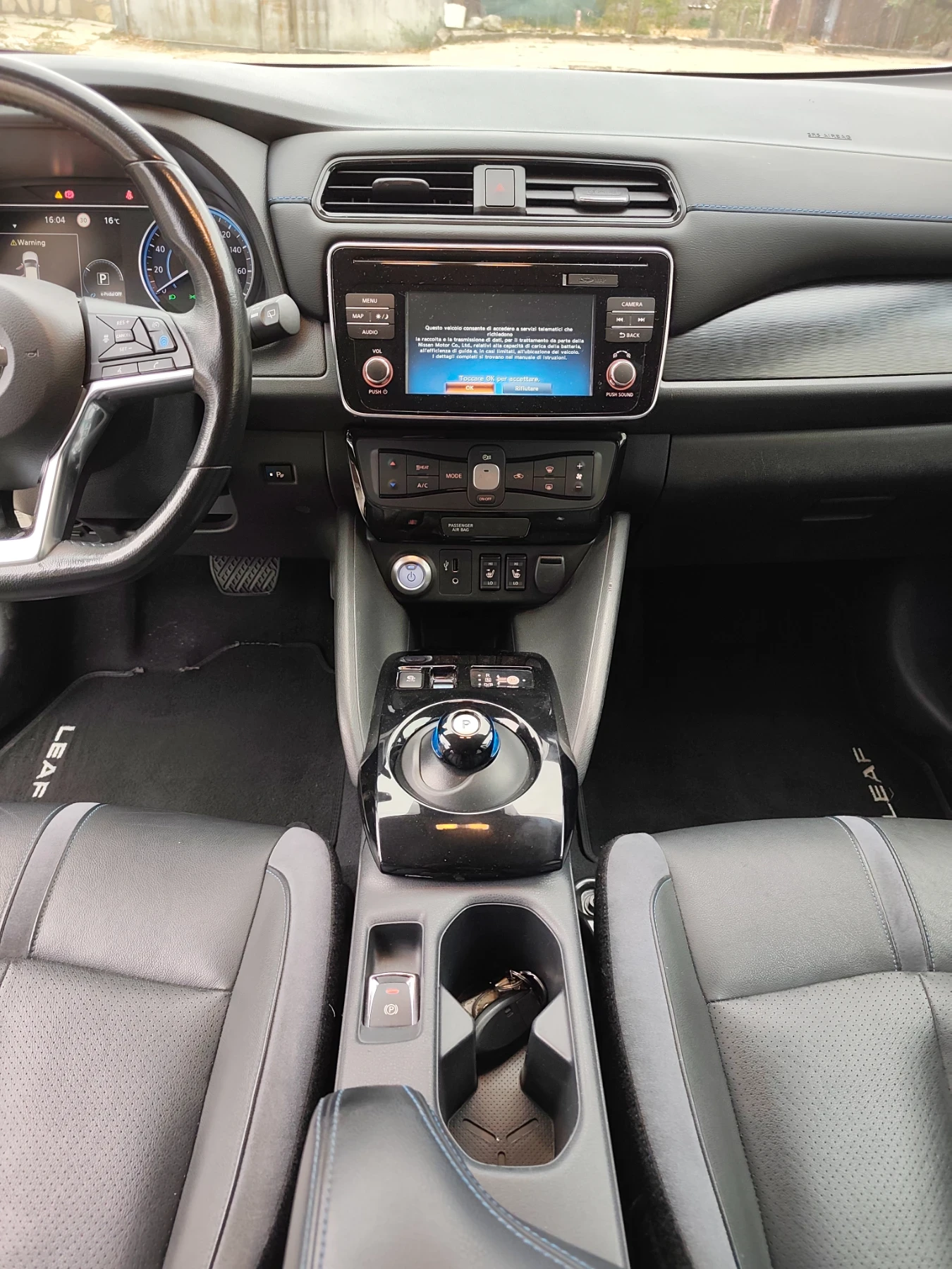 Nissan Leaf  TEKNA  ТЕРМОПОМПА 52 000км., снимка 16 - Автомобили и джипове - 56273993