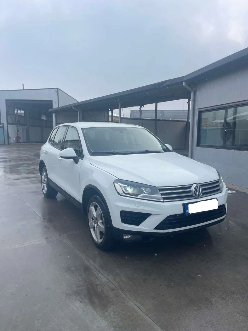 VW Touareg, снимка 2 - Автомобили и джипове - 52264108