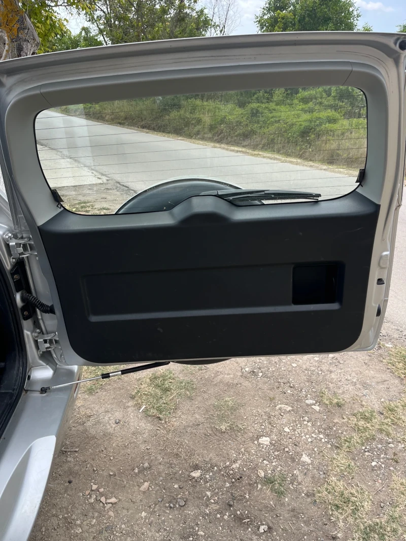 Suzuki Vitara, снимка 6 - Автомобили и джипове - 52475308