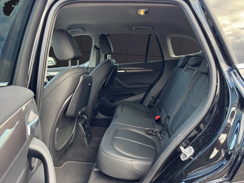 BMW X1 2.0 D* xDrive* KEYLESS* CARPLAY* CAMERA* X LINE, снимка 14 - Автомобили и джипове - 52066220