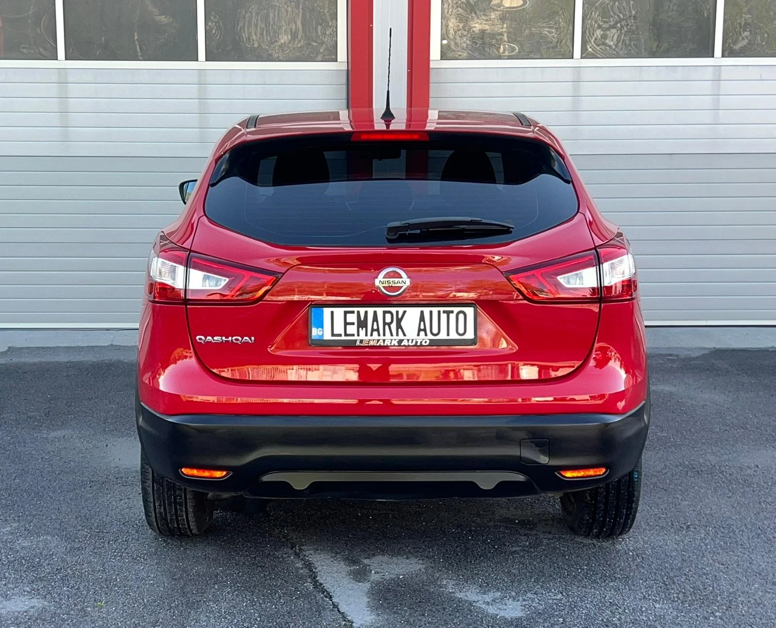 Nissan Qashqai 1.2I KLIMATIK 6-СКОРОСТИ EVRO 6B 62 000KM!!! - изображение 10