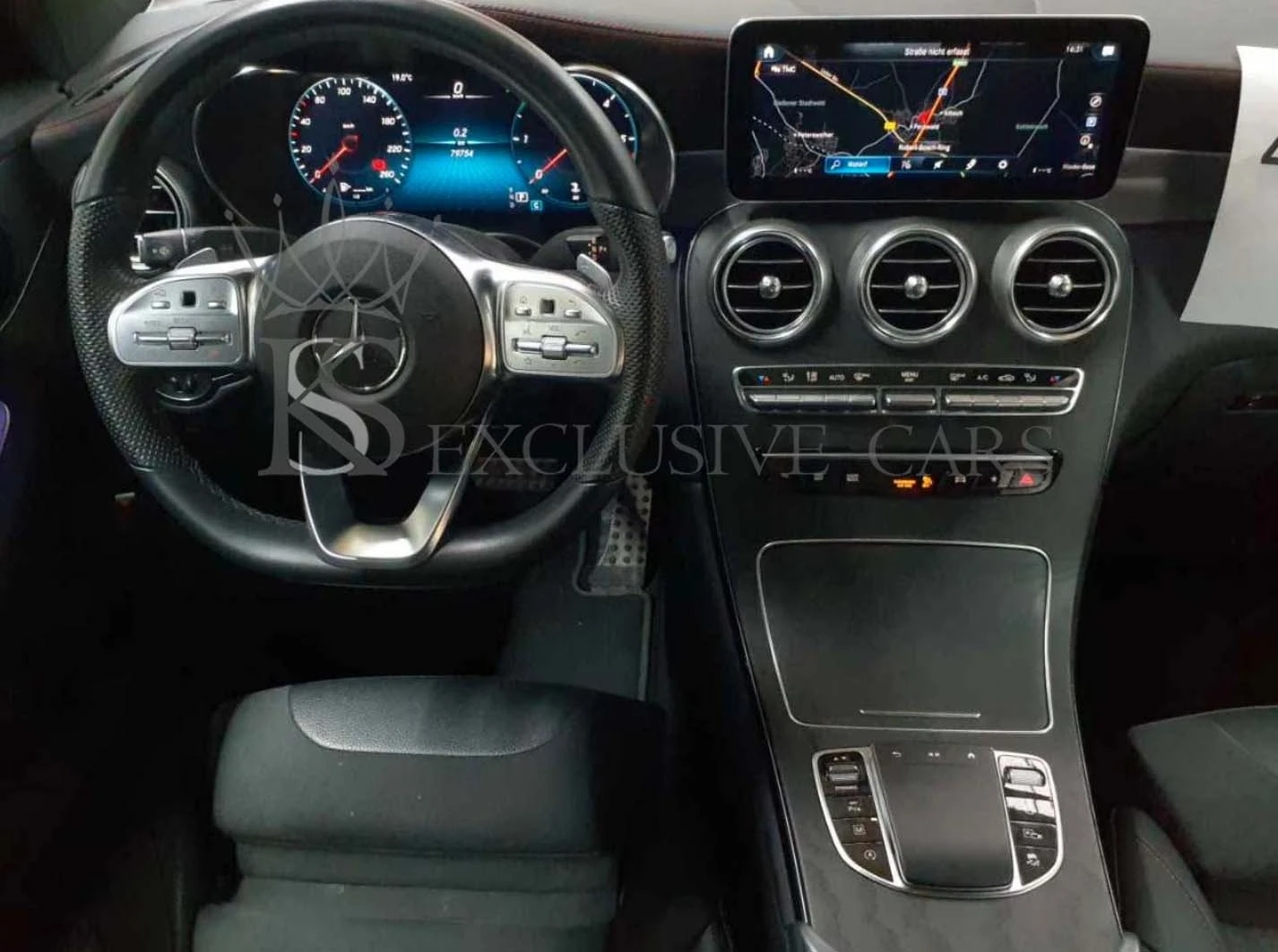 Mercedes-Benz GLC 220 COUPE* AMG* 4M* KEYLESS-GO* MEMORY* DIGITAL*  - изображение 5