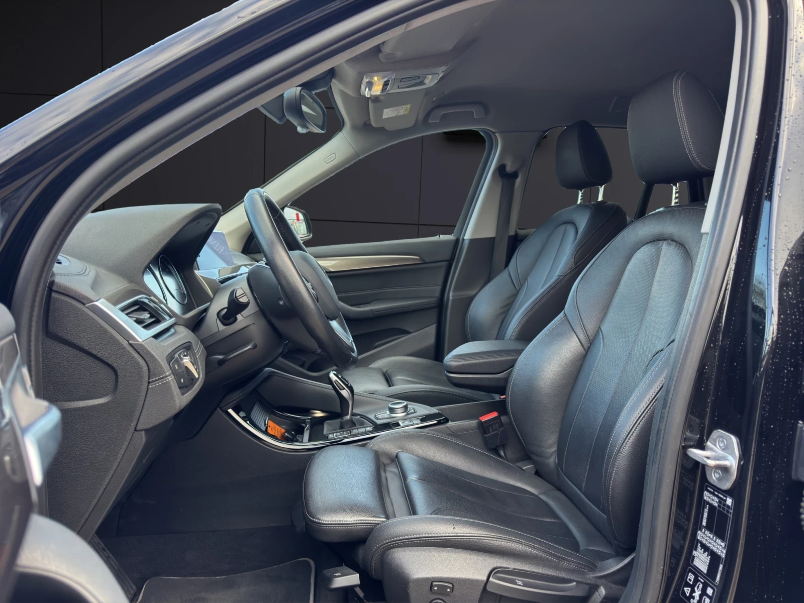 BMW X1 2.0 D* xDrive* KEYLESS* CARPLAY* CAMERA* X LINE - изображение 8