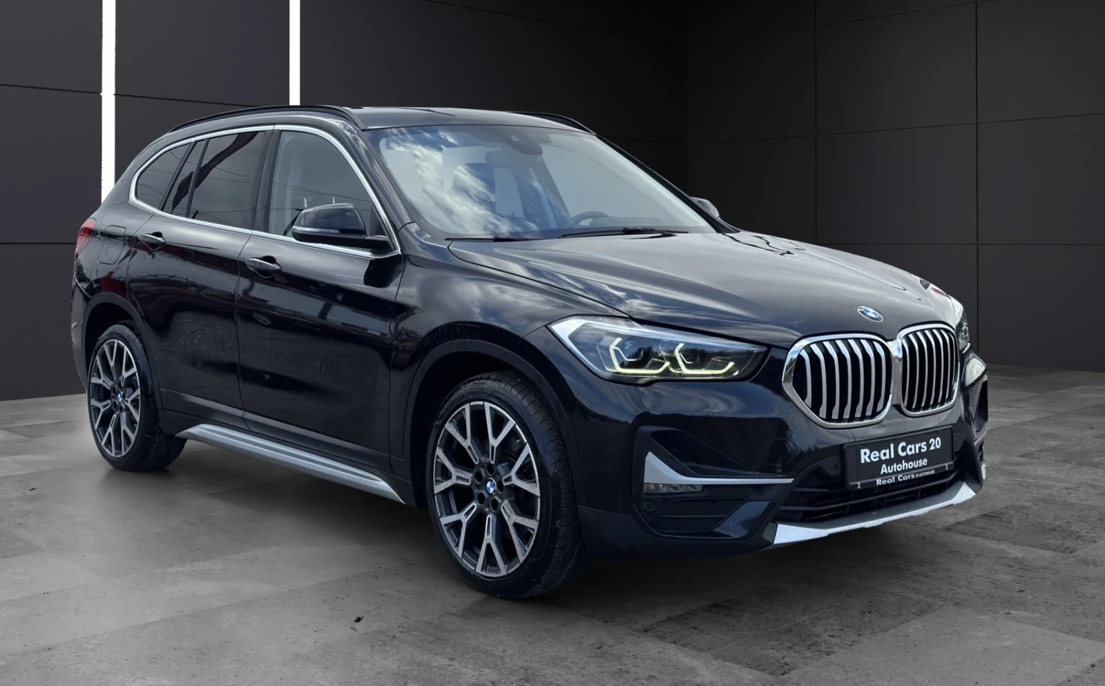 BMW X1 2.0 D* xDrive* KEYLESS* CARPLAY* CAMERA* X LINE - изображение 3