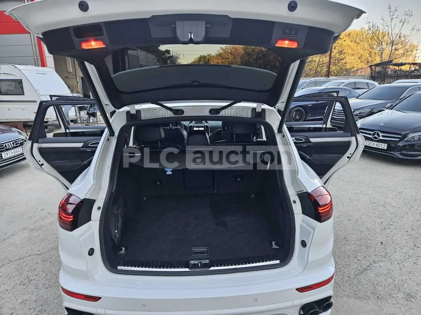 Porsche Cayenne GTS| SPORTCHRONO| | BOSE| PANO| 360 | Mobile.bg � ����������� 15