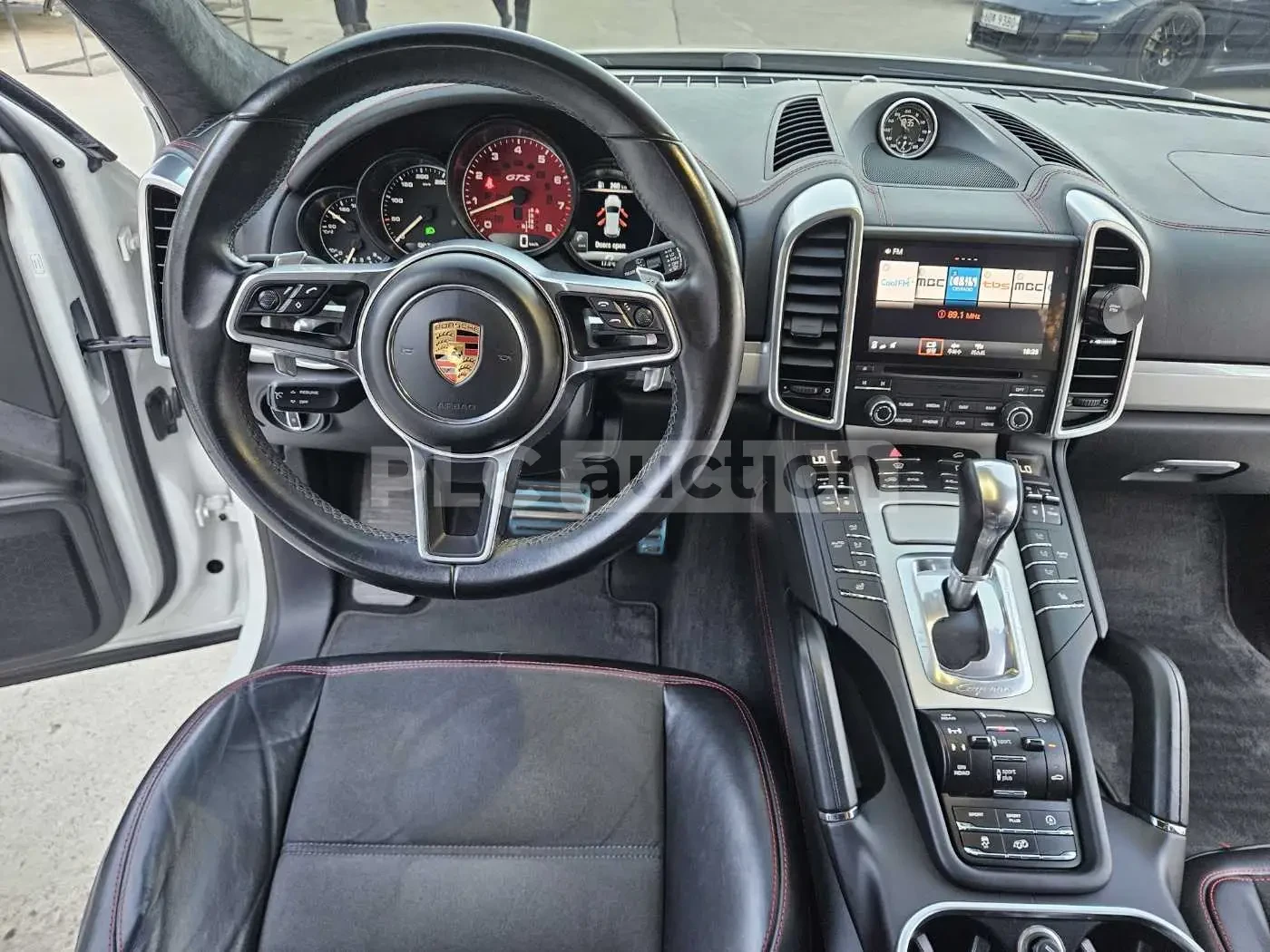 Porsche Cayenne GTS| SPORTCHRONO| | BOSE| PANO| 360 | Mobile.bg � ����������� 9
