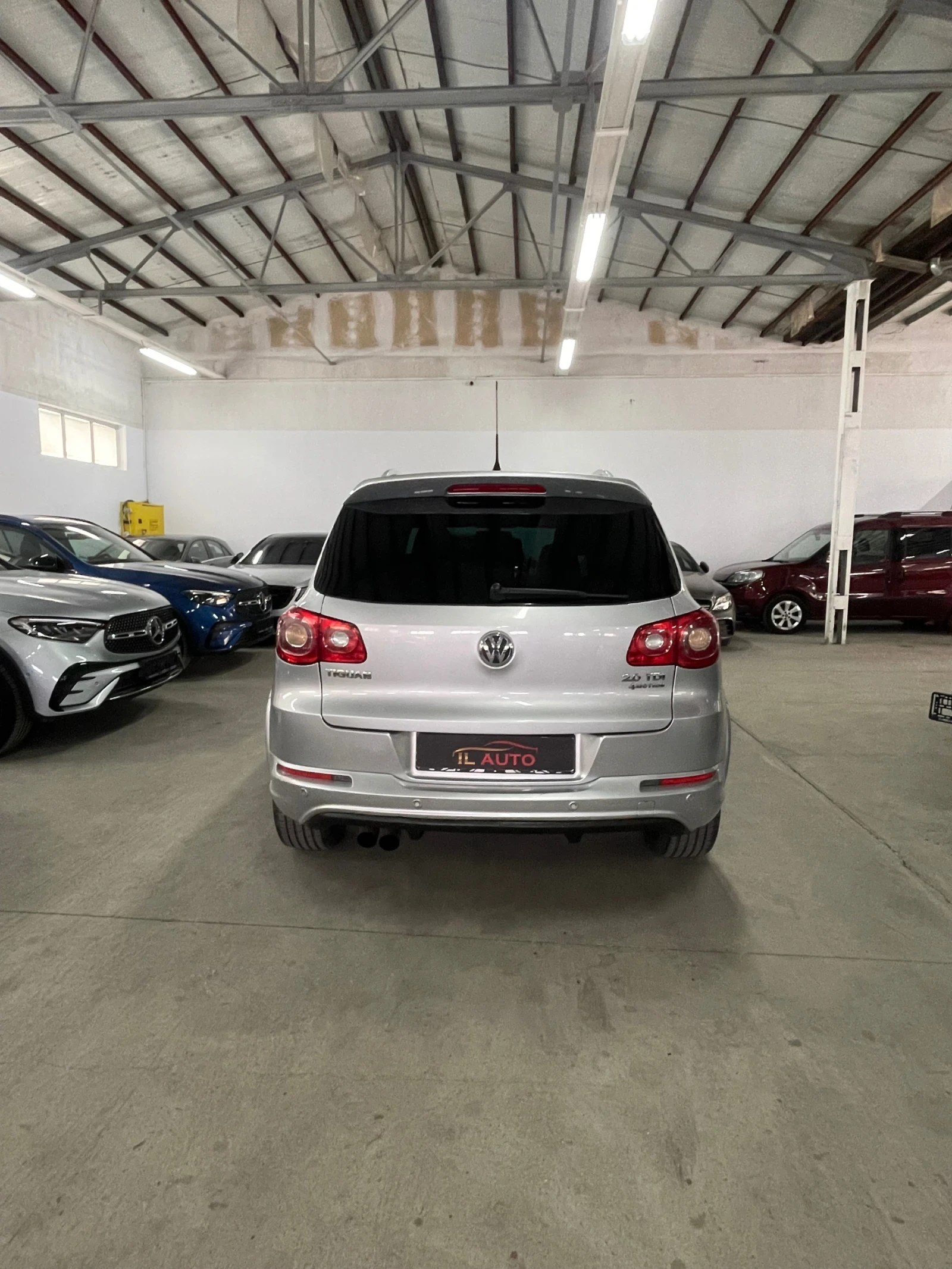 VW Tiguan 2.0TDI/Rline/4motion/Панор/парктр/подгрев/, снимка 4 - Автомобили и джипове - 54165520