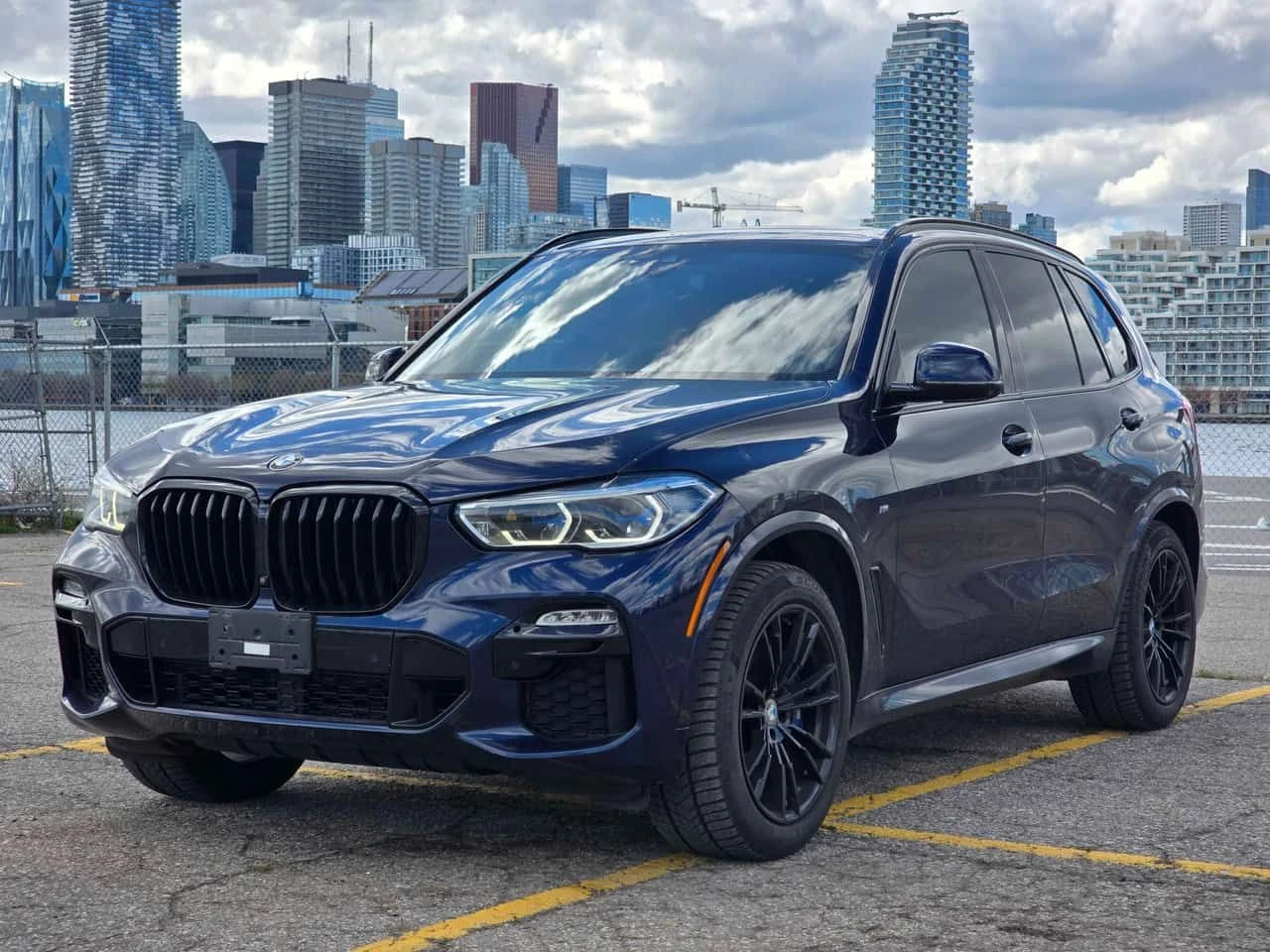 BMW X5 * M50i * H/K * PANO * 2 КЛЮЧА *  360 * CARFAX