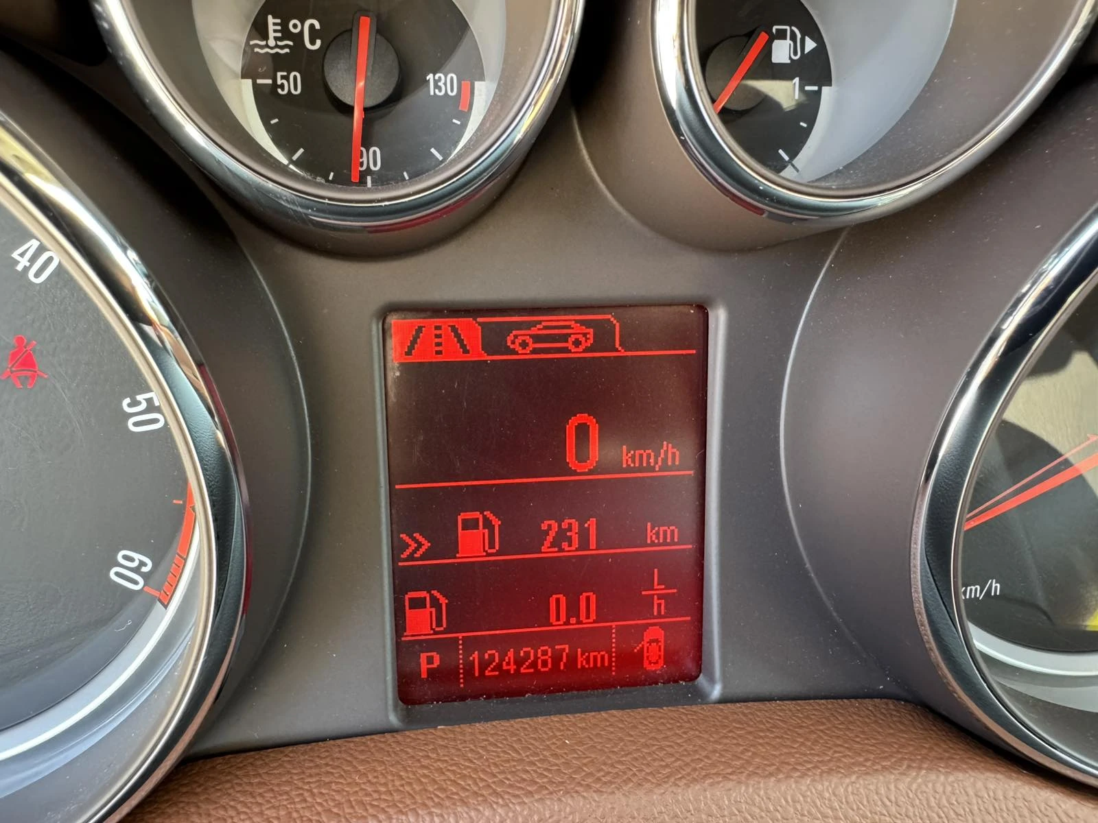 Opel Mokka 1.6 CDTI АВТОМАТИК, снимка 12 - Автомобили и джипове - 54764262