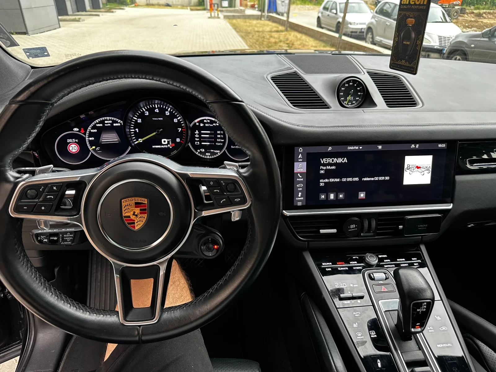 Porsche Cayenne Plug-in E-Hybrid , снимка 8 - Автомобили и джипове - 56108451
