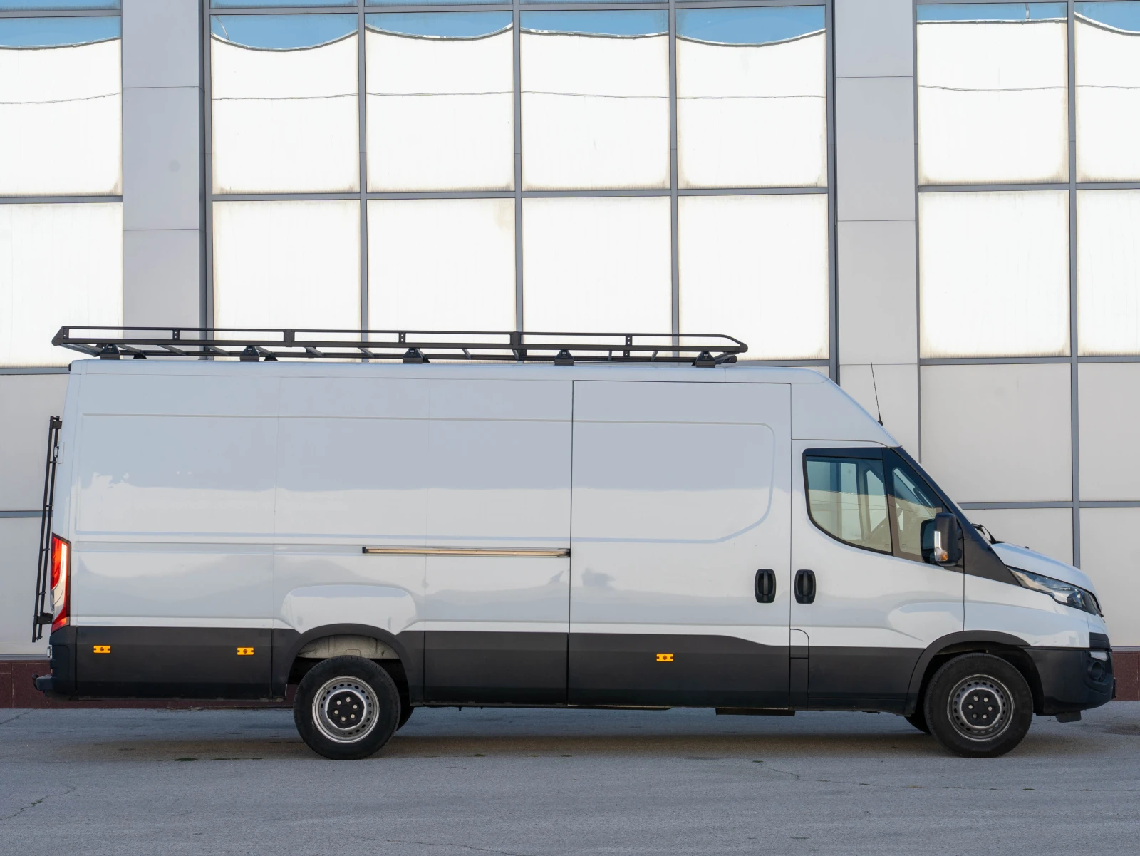 Iveco 35c15 Реални километри L3H3 Автоматик Климатик  - изображение 4